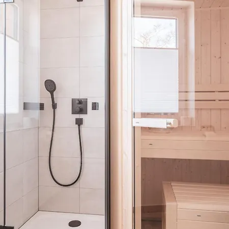 Reethus Reethus 1 Nyaraló Born