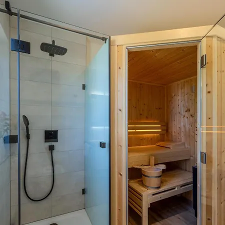 Reethus Reethus 1 Ferienhaus Born